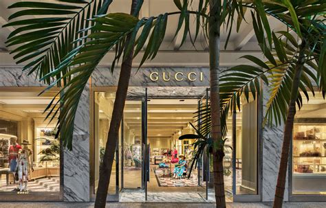 gucci store in miami florida.